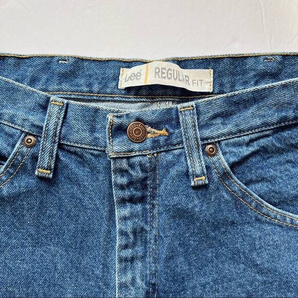 Vintage LEE Denim Shorts 32" High Rise Distressed‎ Hem Blue Jean Shorts - Picture 3 of 12